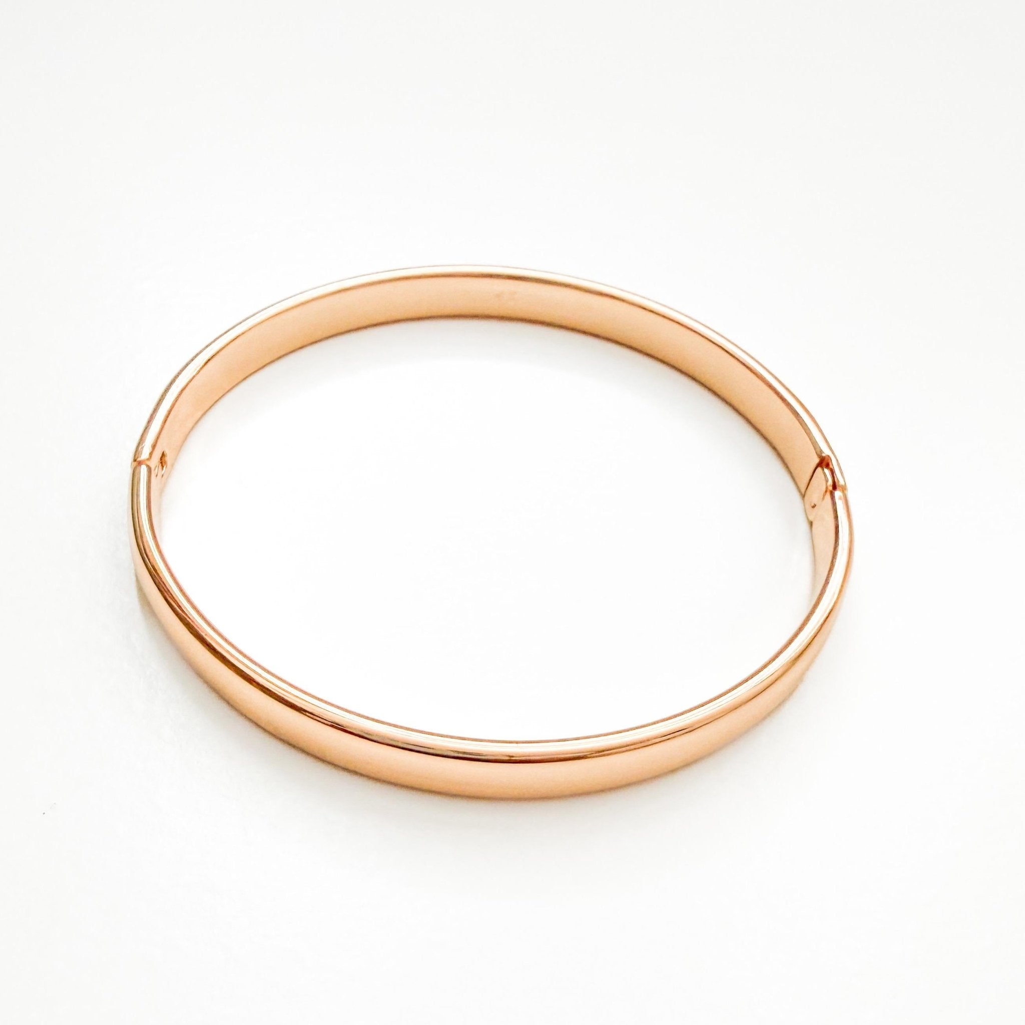 Simple rose gold bangle - Séfan Jewelry