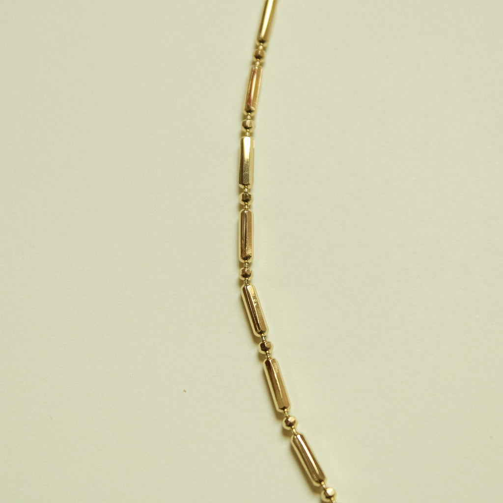 Bar & Bead Chain Necklace 14K Gold — side chain link close-up