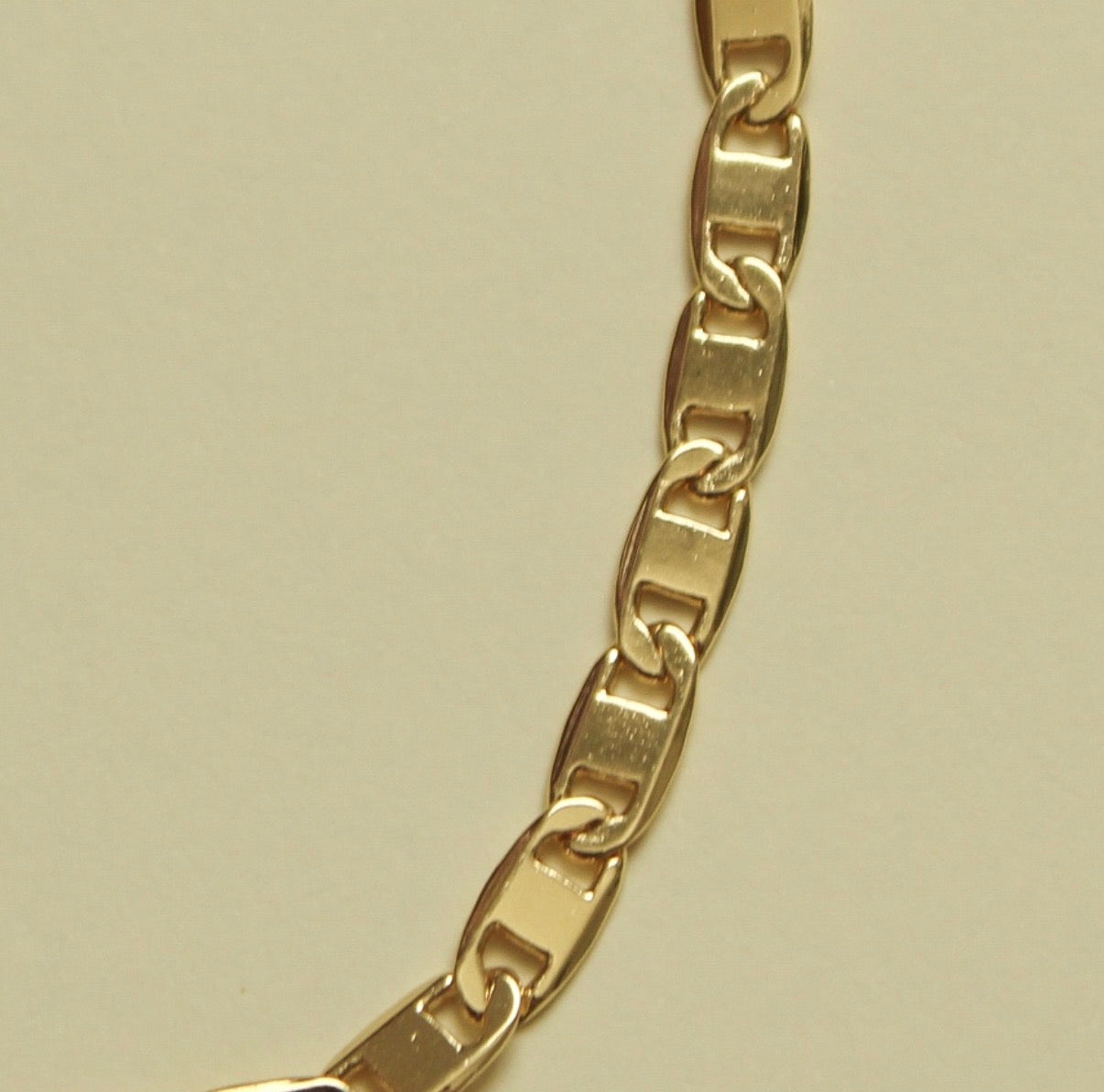 Flat Anchor Link Bracelet