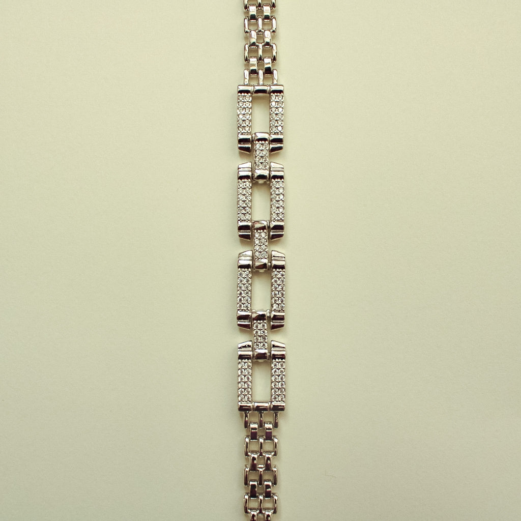 Silver open rectangle pavé CZ bracelet, straight-on link detail